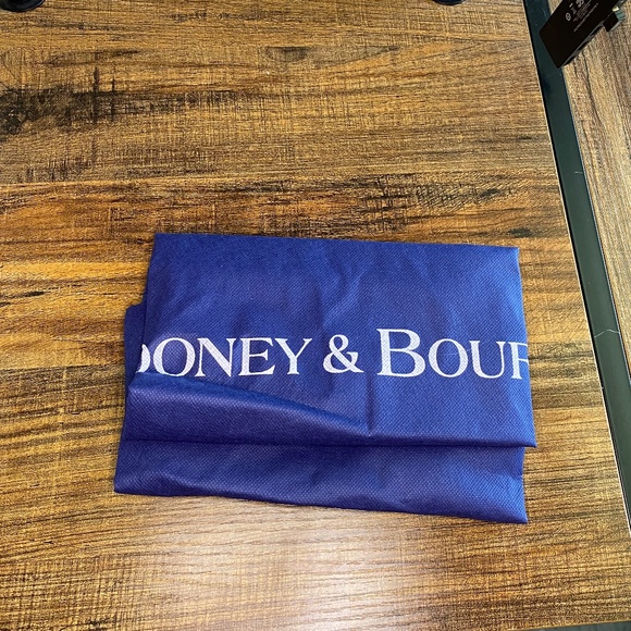 NWT Dooney & Bourke Red Bag - Picture 3 of 16